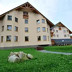 Nowoczesne Sun Seasons 24 W Karpaczu Z Parkingiem By Renters Apartment *