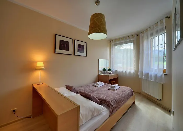 Nowoczesne Sun Seasons 24 W Karpaczu Z Parkingiem By Renters Apartment