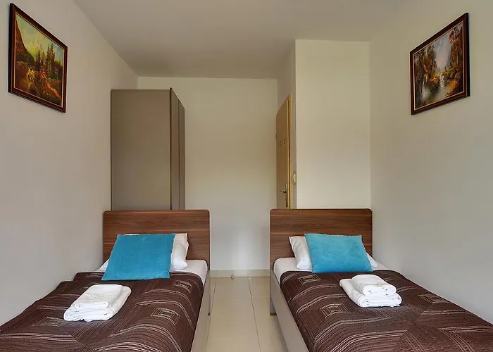 Nowoczesne Sun Seasons 24 W Karpaczu Z Parkingiem By Renters Apartment