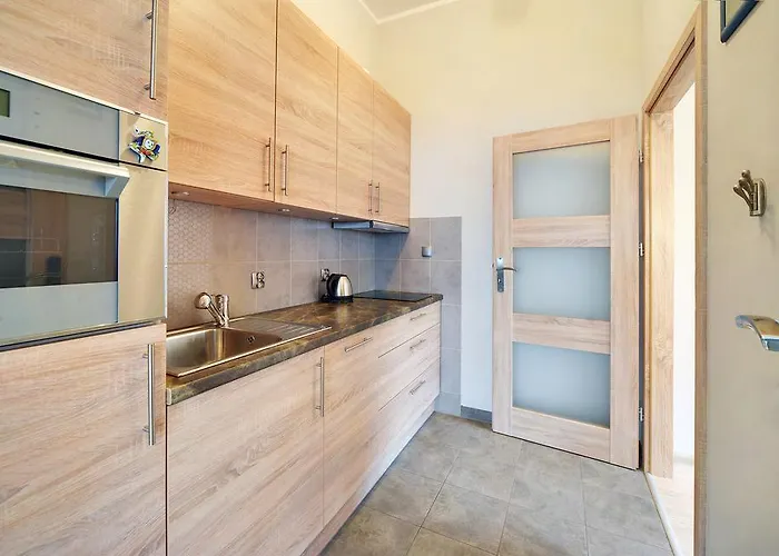 Nowoczesne Sun Seasons 24 W Karpaczu Z Parkingiem By Renters Apartment